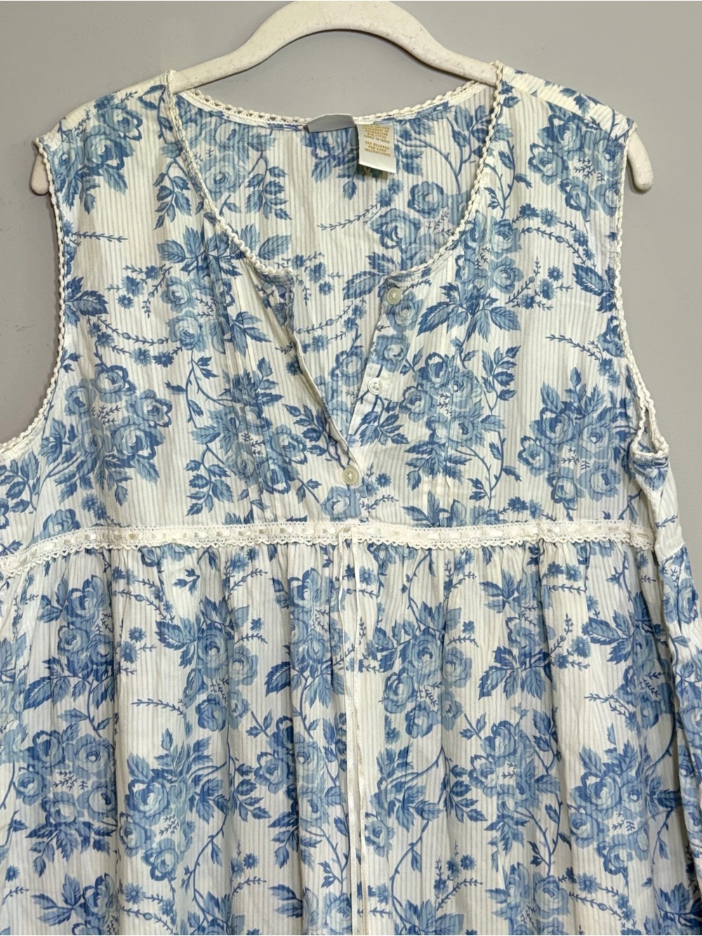 Vintage Gilligan & O’Malley 100% cotton nightgown dress blue and white floral XL - Picture 2 of 4